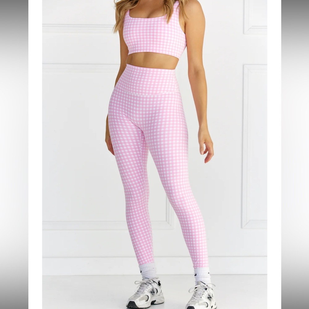 ASTORIA Pink gingham workout set